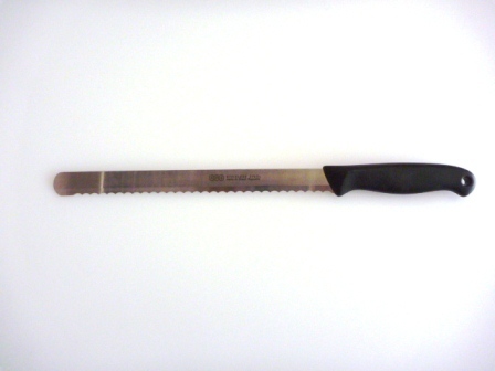 Nůž kuchyňský- na dort vlnitý 22
