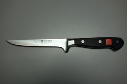 Nůž profi Wüsthof Classic vykosťovací 14cm